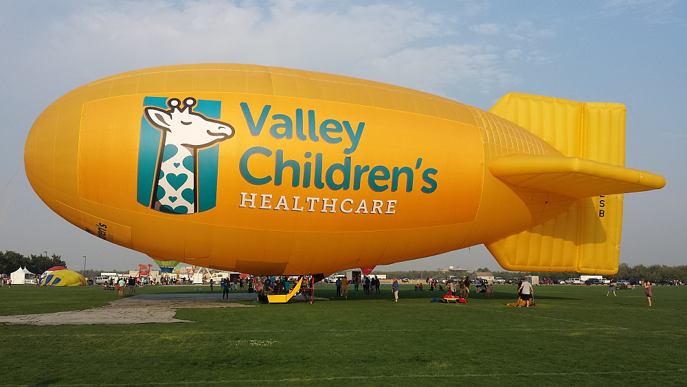 Amelia Airship with Banner for Valley Children's Healthcare - © Cheers Over California, Inc